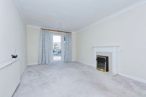 LIVING ROOM- click for photo gallery